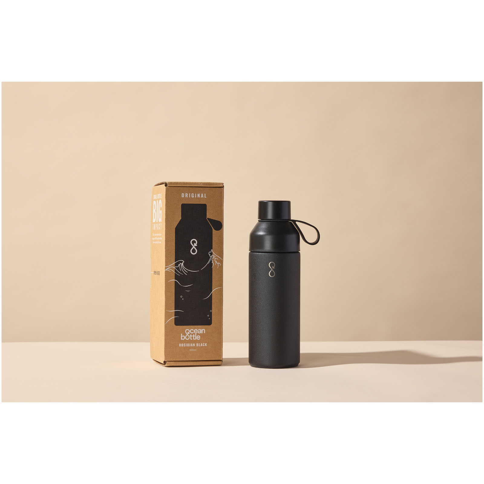 Ocean Bottle 500 ml vacuum insulated water bottle