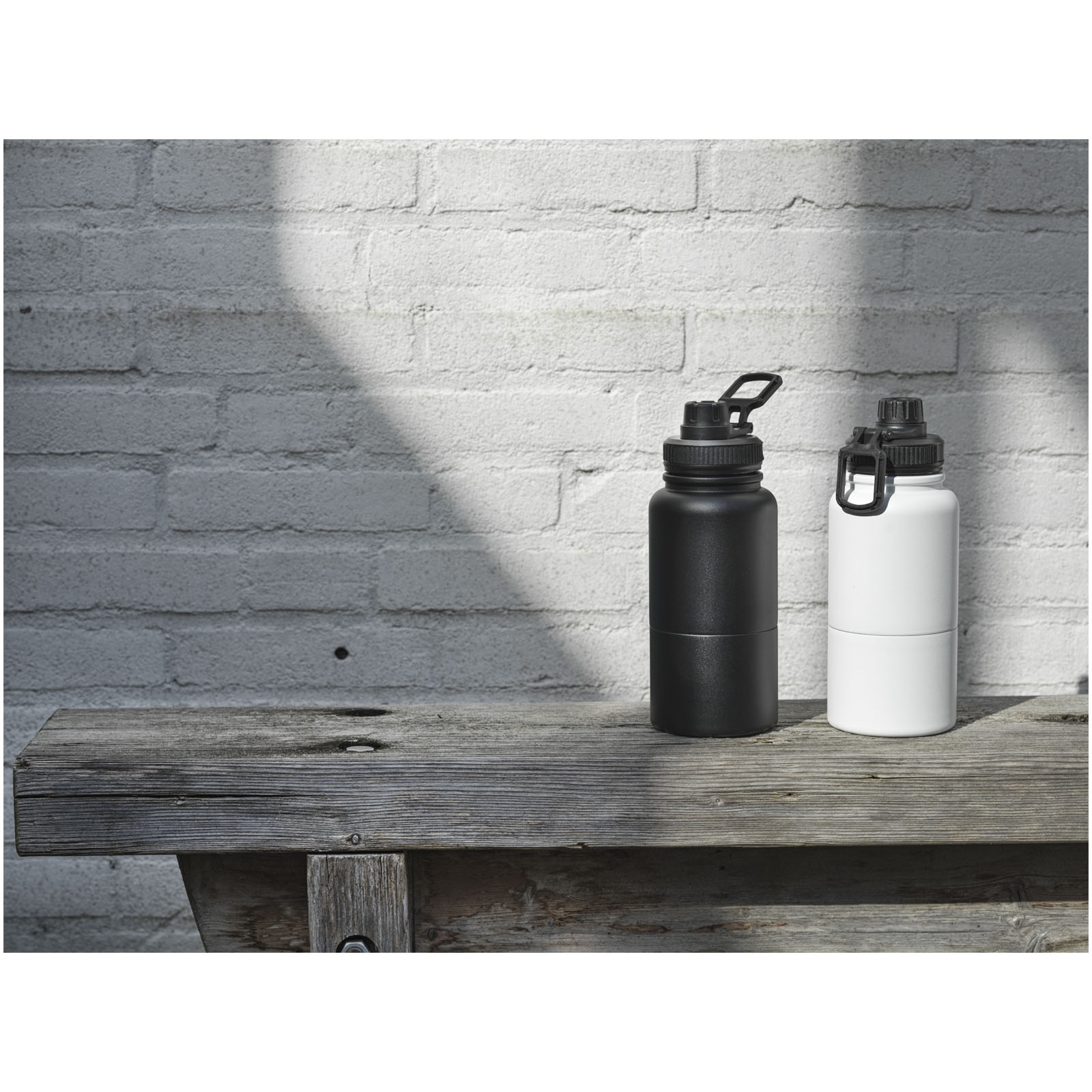 Dupeca 840 ml RCS certified stainless steel insulated sport bottle