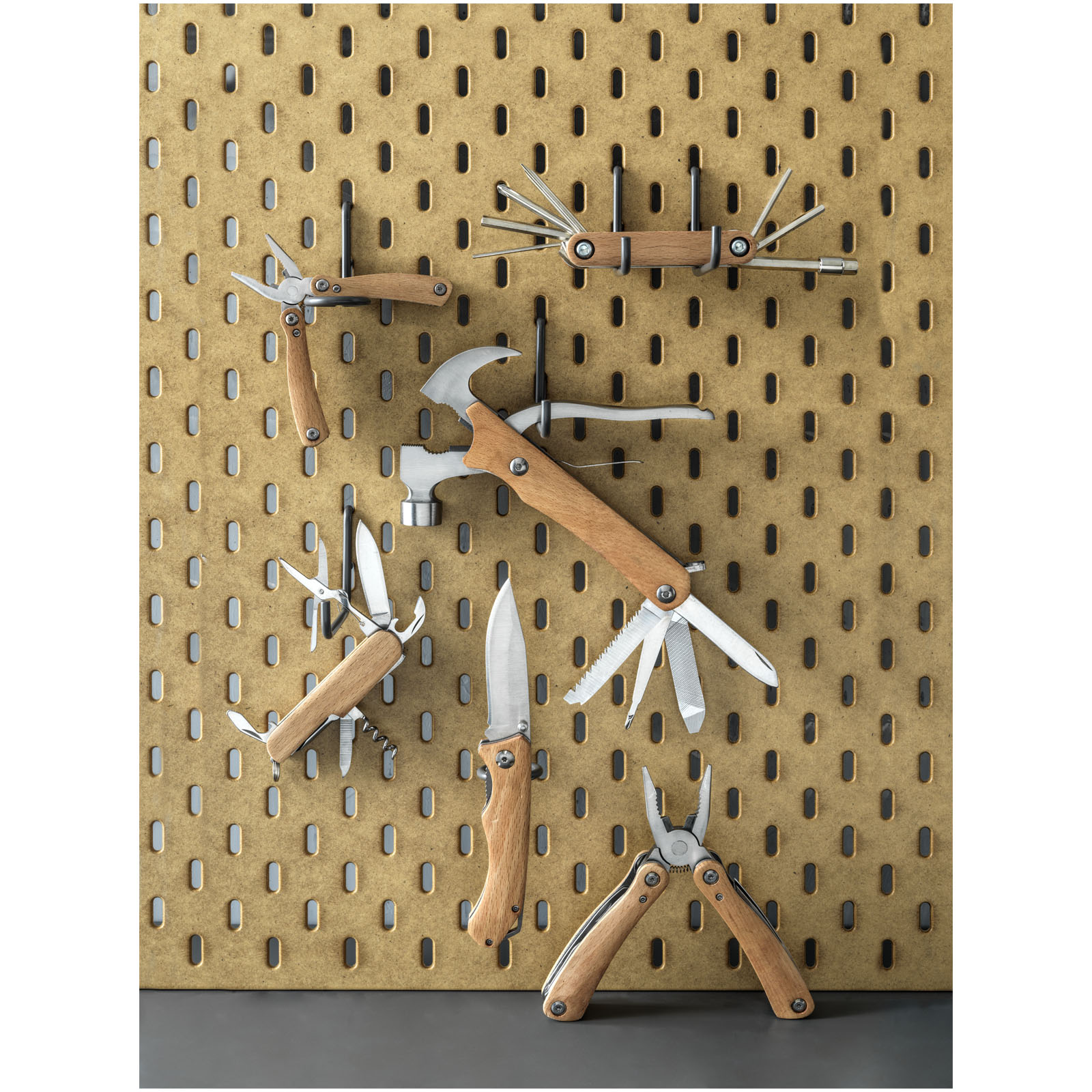 Richard 7-function wooden pocket knife