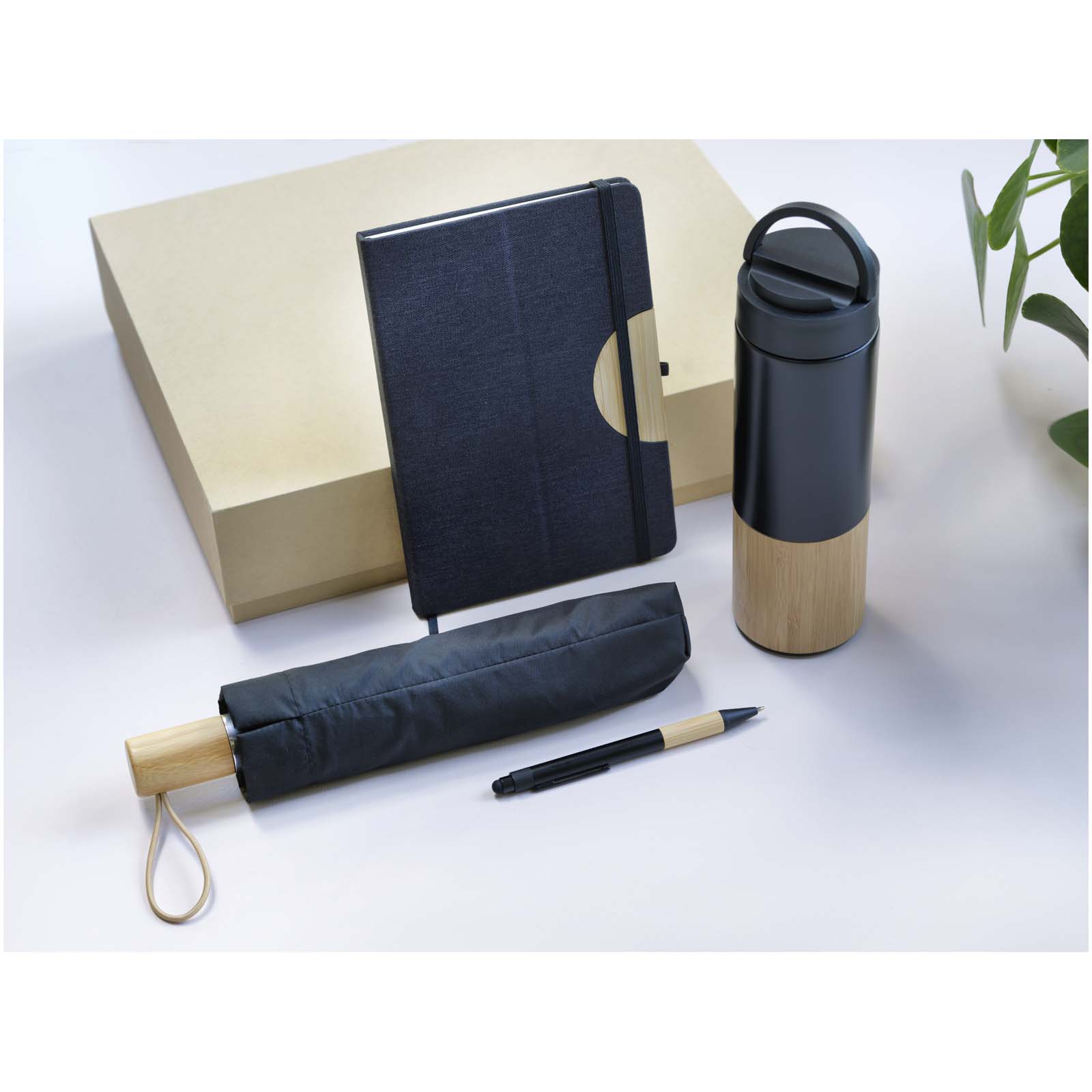 Carmen A5 hard cover notebook and ballpoint pen gift set (black ink)