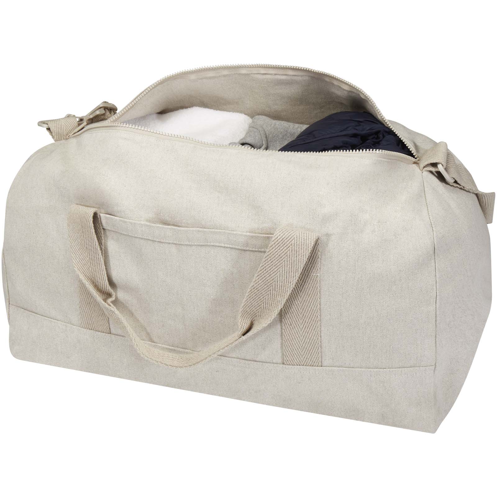Trace 500 g/m² Aware™ recycled duffel bag 50L