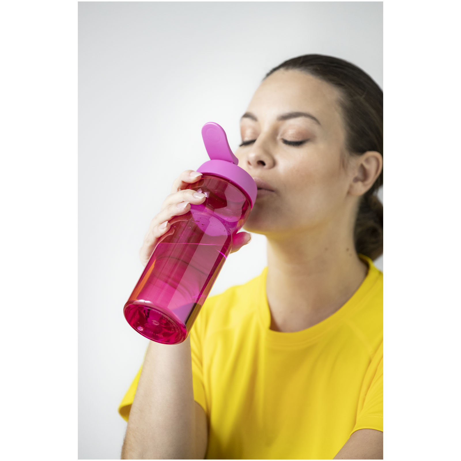 H2O Active® Base 650 ml flip lid sport bottle
