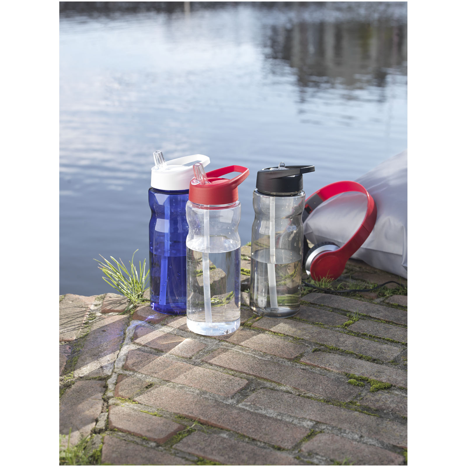H2O Active® Base 650 ml spout lid sport bottle