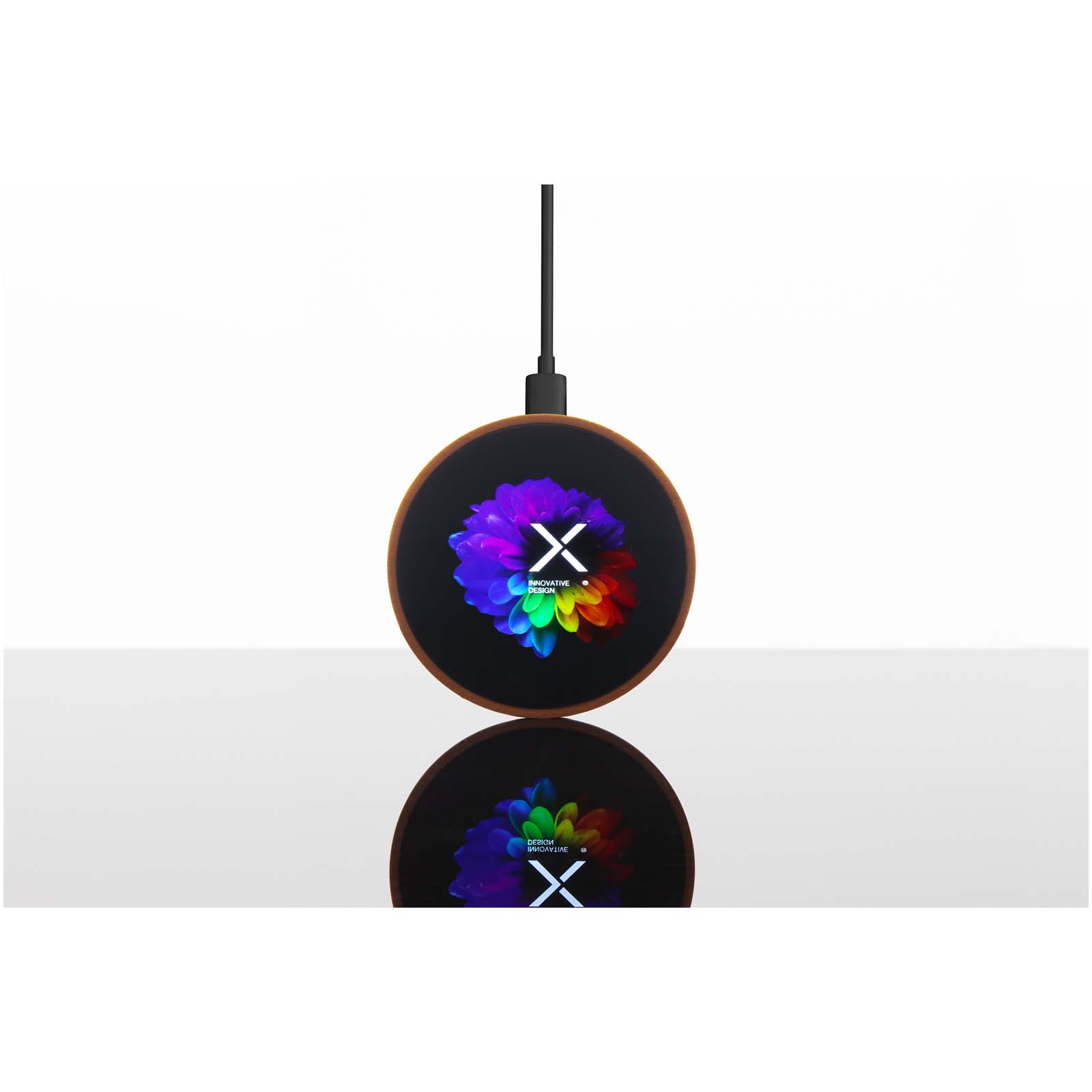 SCX.design W13 10W wooden wireless charging station