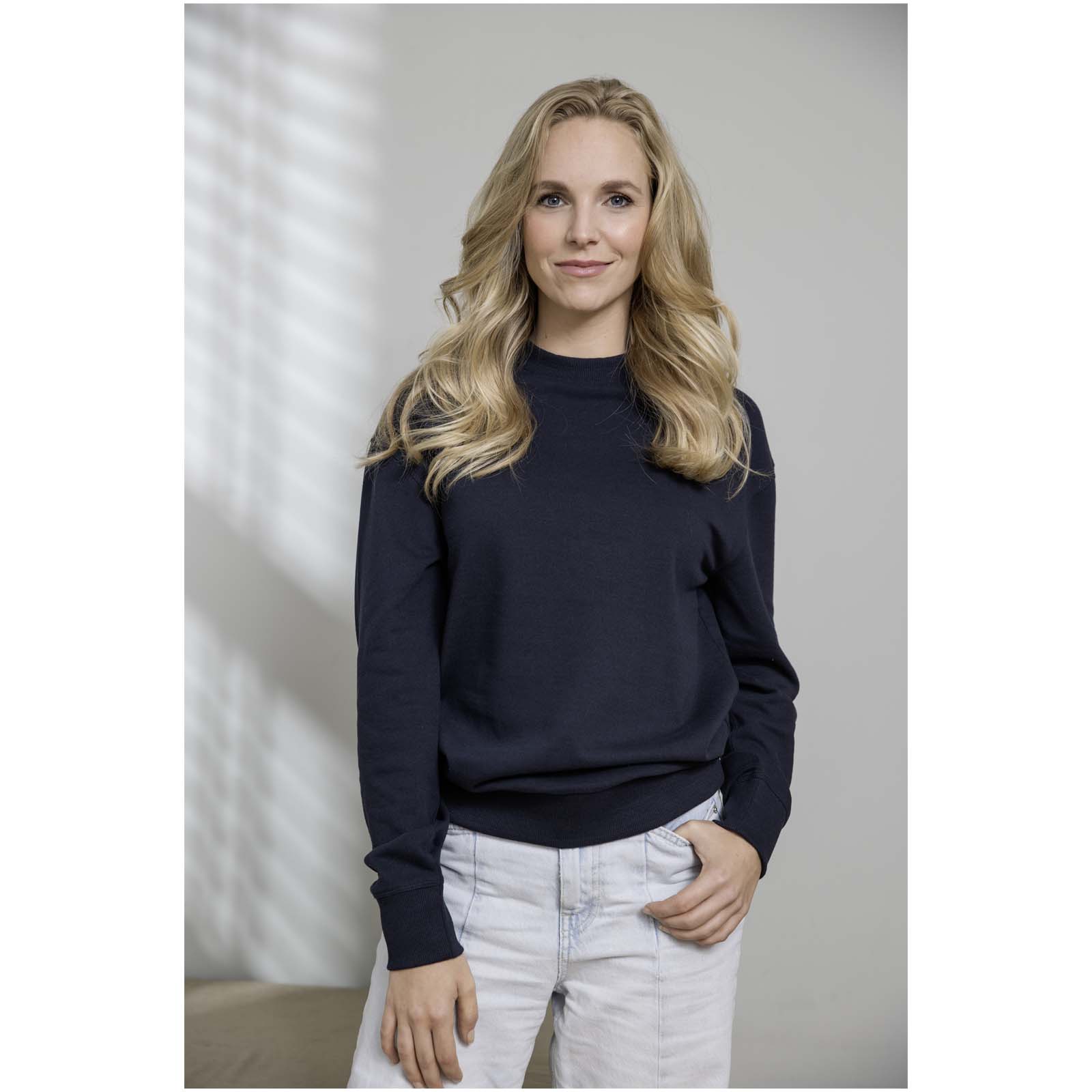Tin 280 g/m² unisex Aware™ recycled crewneck sweater