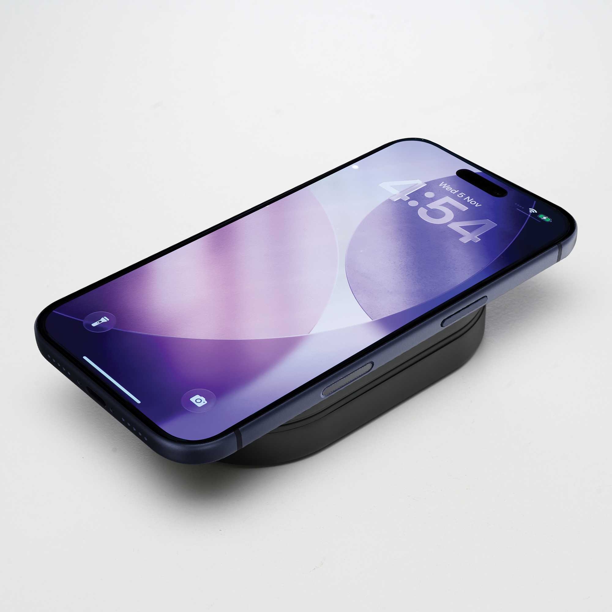 NOVA 22.5W 3-in-1 Magnetic Desk Charger